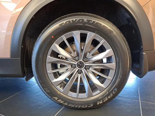 Melting Copper Metallic 2026 Mazda CX-70 SCP