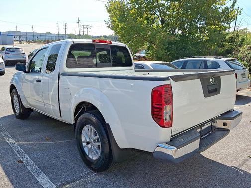 2021 Nissan Frontier SV