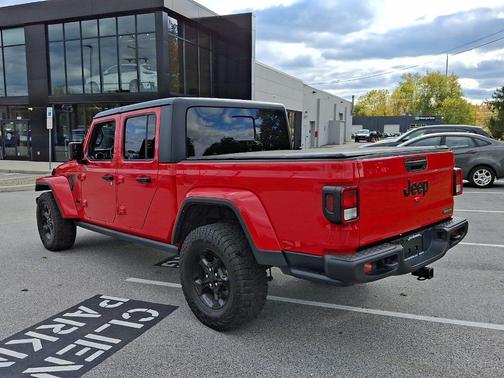 2021 Jeep Gladiator Sport