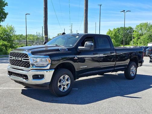 2024 RAM 3500 Big Horn
