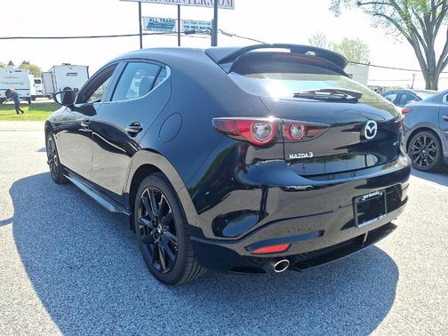 Jet Black Mica 2025 Mazda Mazda3 FWD w/Premium Package