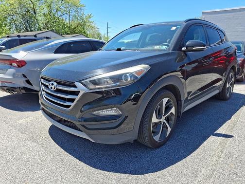 Black Noir Pearl 2018 Hyundai TUCSON Value