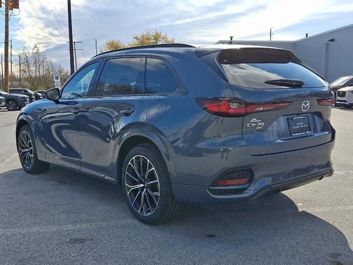 2025 Mazda CX-70 CX-70