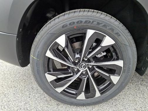 2026 Mazda CX-50 Premium Plus