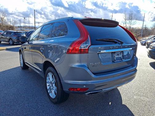 2016 Volvo XC60 T5 Premier