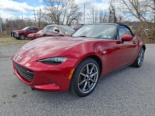 2022 Mazda MX-5 Miata Grand Touring