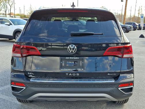 2022 Volkswagen Taos 1.5T SEL