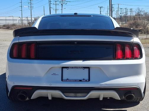 2017 Ford Mustang GT Premium