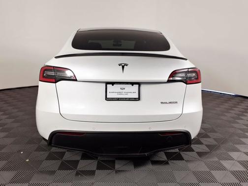 2020 Tesla Model Y 
