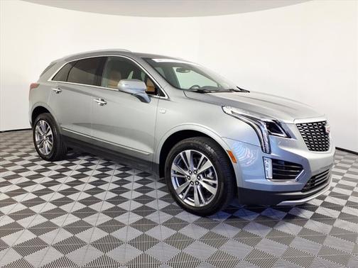 2025 Cadillac XT5 FWD Premium Luxury