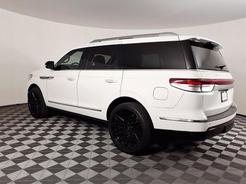 2022 Lincoln Navigator Reserve