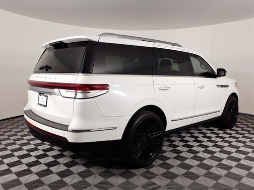 2022 Lincoln Navigator Reserve