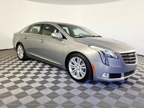 Bronze Dune Metallic 2018 Cadillac XTS Luxury