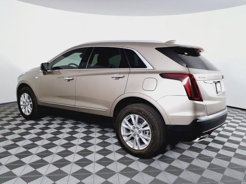 2022 Cadillac XT5 FWD Luxury