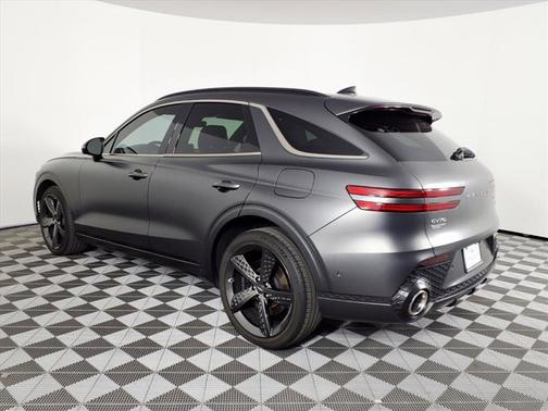 2024 Genesis GV70 2.5T