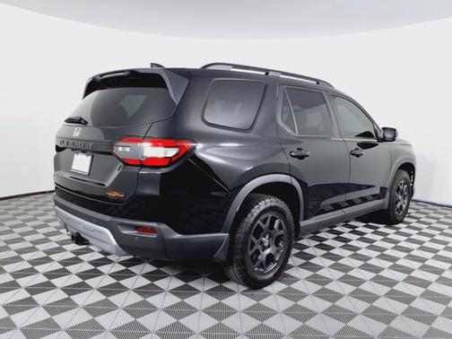 2023 Honda Pilot TrailSport