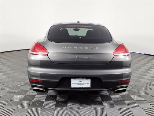 2014 Porsche Panamera 