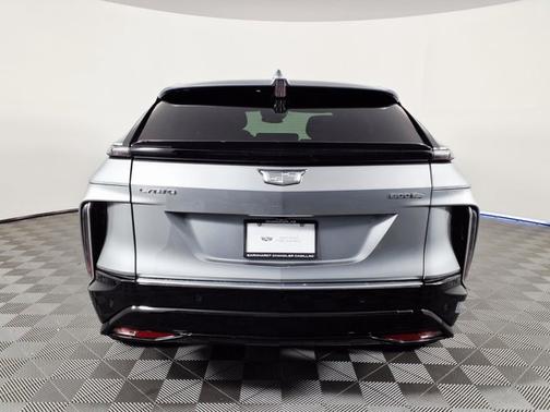 Argent Silver Metallic 2024 Cadillac LYRIQ Tech