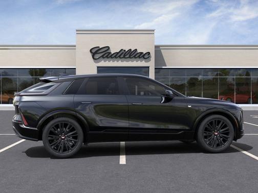 2025 Cadillac LYRIQ Sport