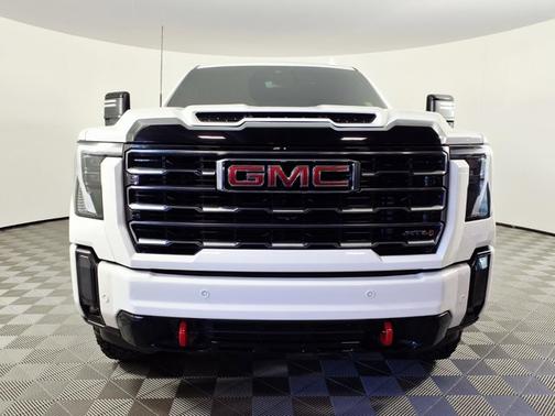Summit White 2024 GMC Sierra 2500 AT4