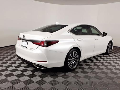 White Pearl 2020 Lexus ES 350 Base