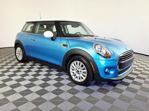 2016 MINI Hardtop Cooper