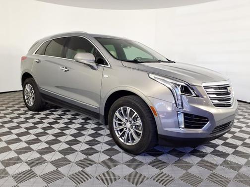 Bronze Dune Metallic 2019 Cadillac XT5 Luxury