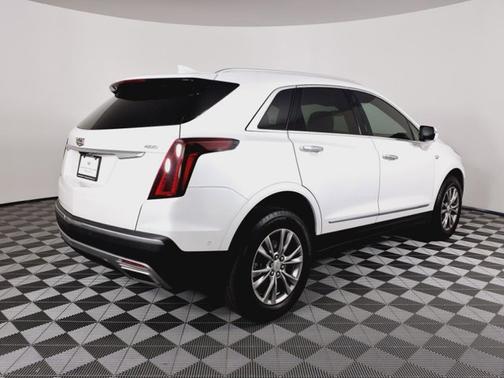 2022 Cadillac XT5 FWD Premium Luxury