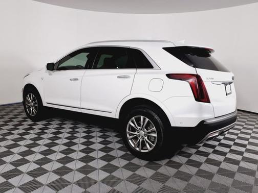 2022 Cadillac XT5 FWD Premium Luxury