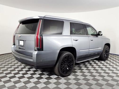 2019 Cadillac Escalade Luxury