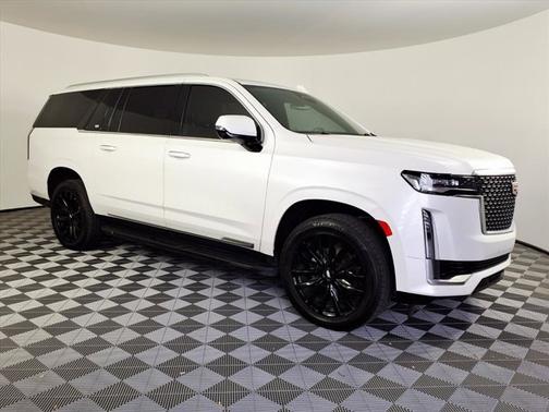 2022 Cadillac Escalade ESV Luxury