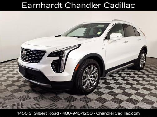 Crystal White Tricoat 2021 Cadillac XT4 FWD Premium Luxury