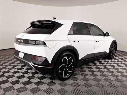 Atlas White 2023 Hyundai IONIQ 5 SEL