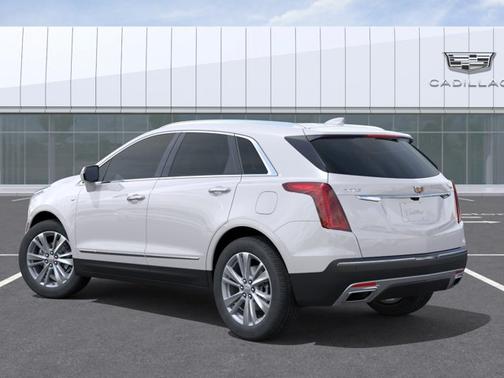 Crystal White Tricoat 2026 Cadillac XT5 FWD Premium Luxury