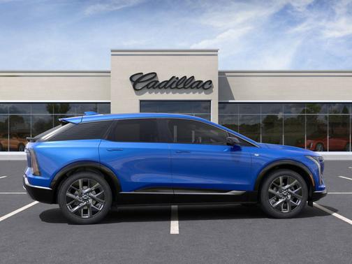 2025 Cadillac OPTIQ Luxury