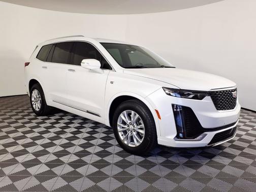 Crystal White Tricoat 2024 Cadillac XT6 FWD Luxury