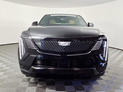 2025 Cadillac Escalade IQ Sport 2