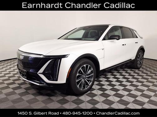 Crystal White Tricoat 2024 Cadillac LYRIQ Sport