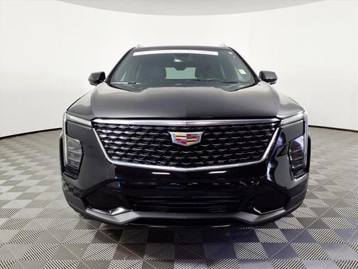 2024 Cadillac XT4 FWD Premium Luxury
