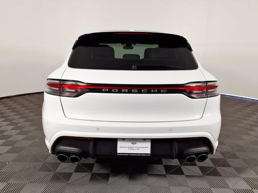 2023 Porsche Macan T