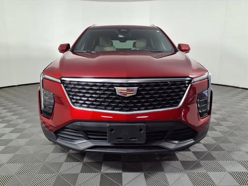 2024 Cadillac XT4 FWD Luxury