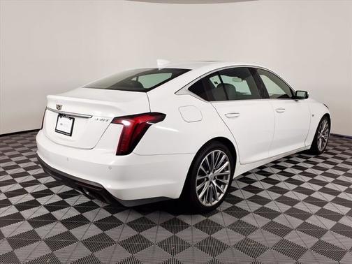 2022 Cadillac CT5 Premium Luxury