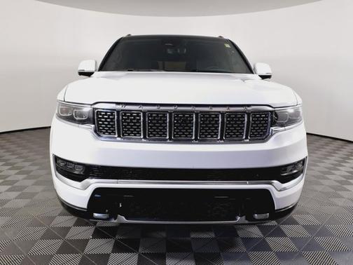 2022 Jeep Grand Wagoneer Series III