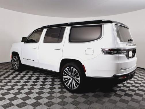 2022 Jeep Grand Wagoneer Series III