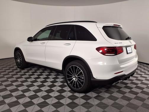Polar White 2022 Mercedes-Benz GLC 300 Base
