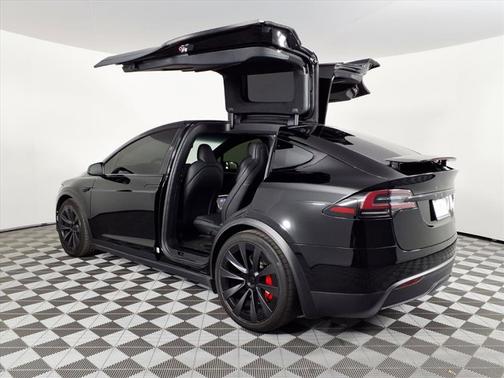 2024 Tesla Model X Plaid
