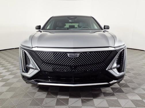 Argent Silver Metallic 2024 Cadillac LYRIQ Tech
