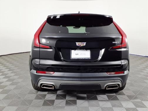 2023 Cadillac XT4 FWD Premium Luxury