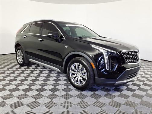 2023 Cadillac XT4 FWD Premium Luxury