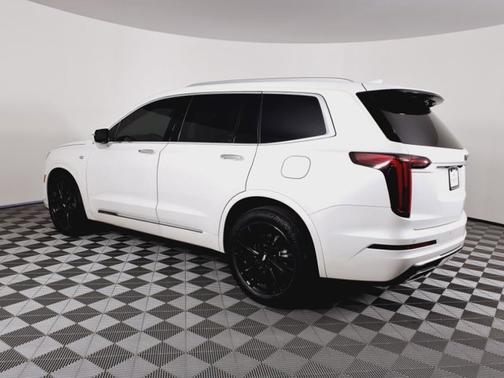 2022 Cadillac XT6 Premium Luxury
